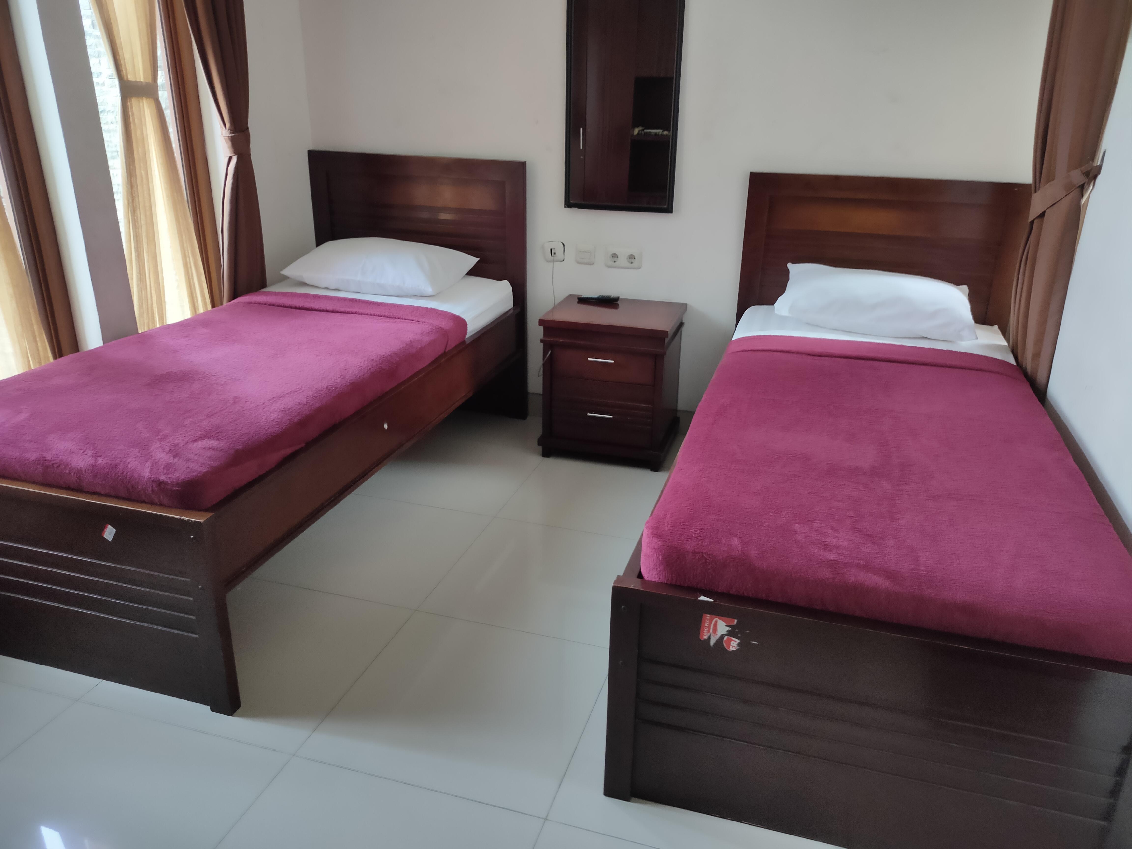 Oyo 3894 Karunia Muslim Syariah Hotel จาการ์ตา ภายนอก รูปภาพ